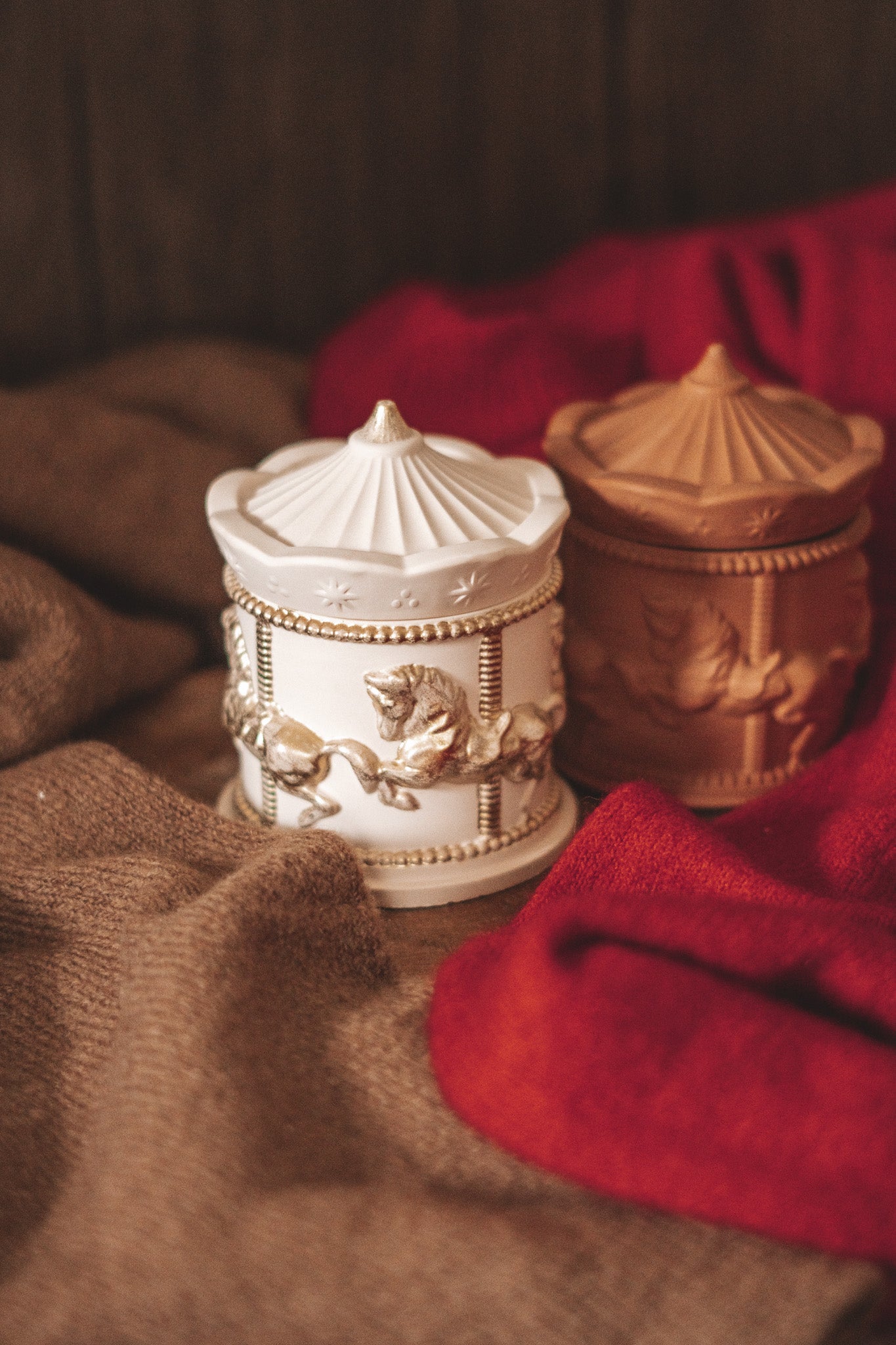 TALL CAROUSEL (CANDLE)