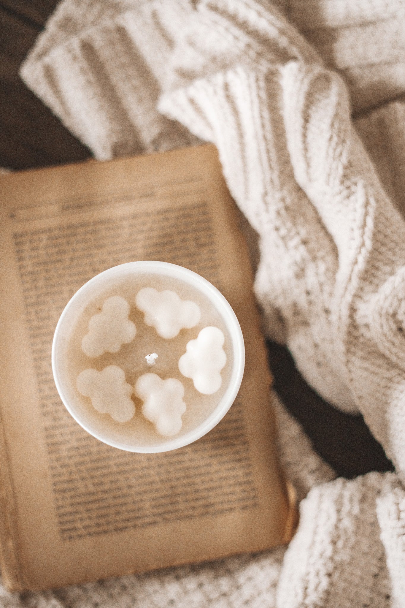 VELA DE FRASCO CLOUD HUG