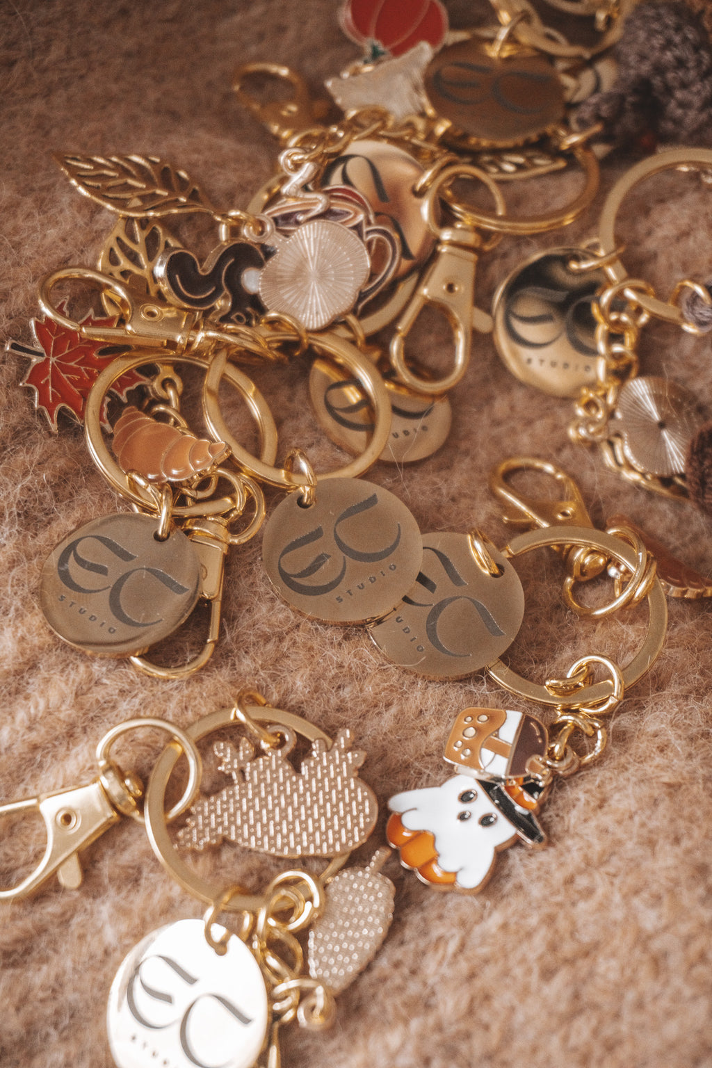 FALL CHARM