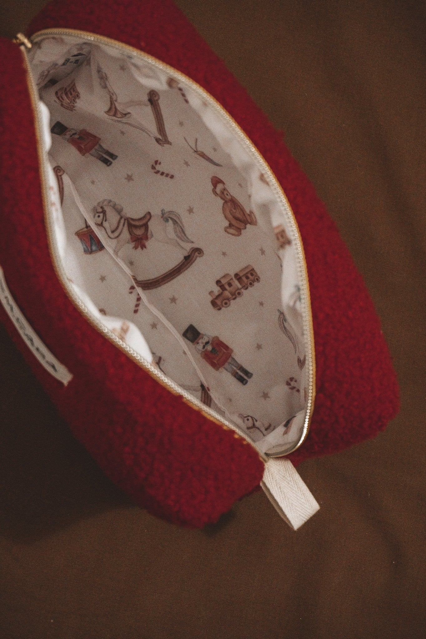 CHRISTMAS TEDDY NECESSAIRE