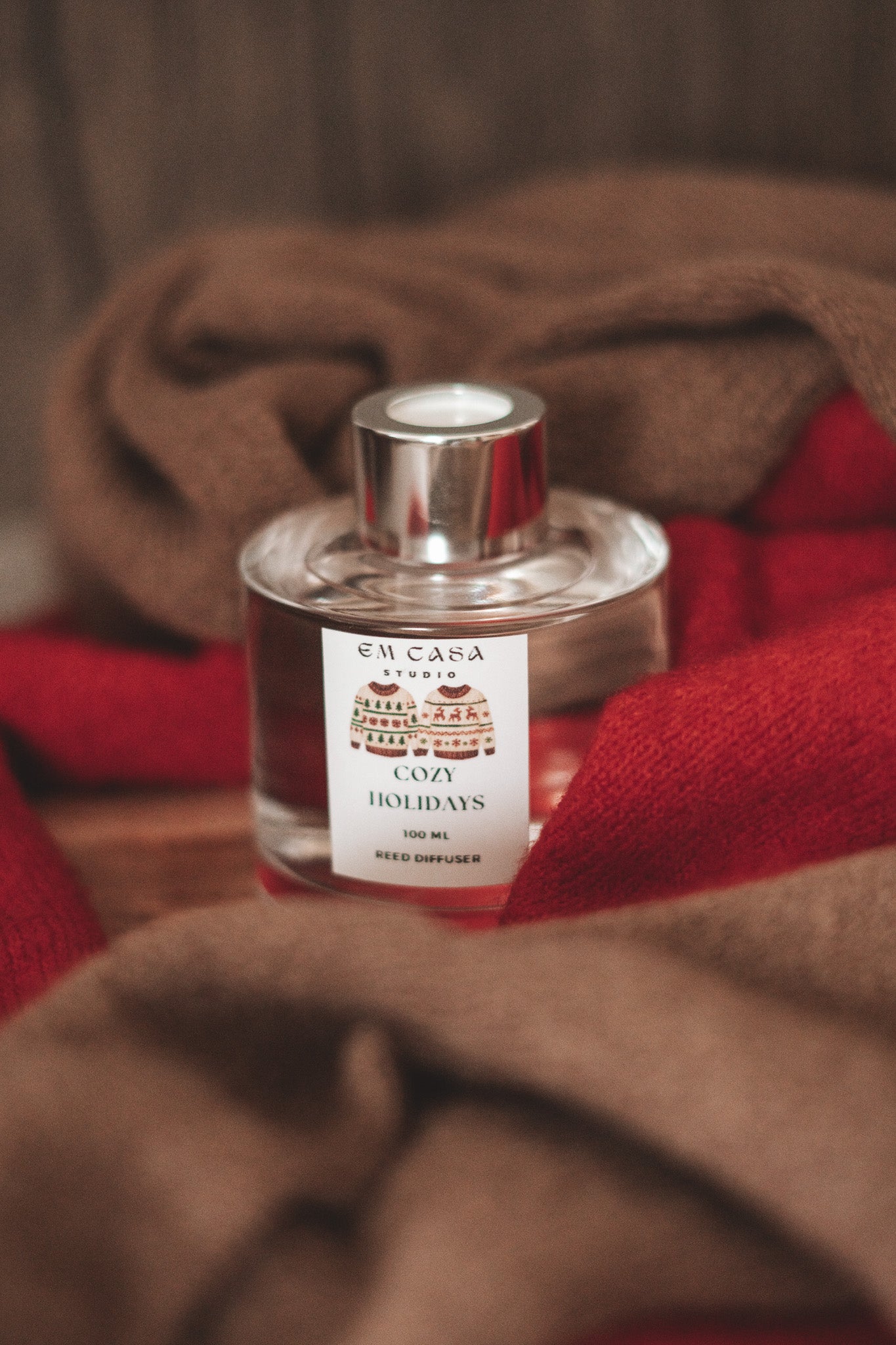 COZY HOLIDAYS REED DIFFUSER