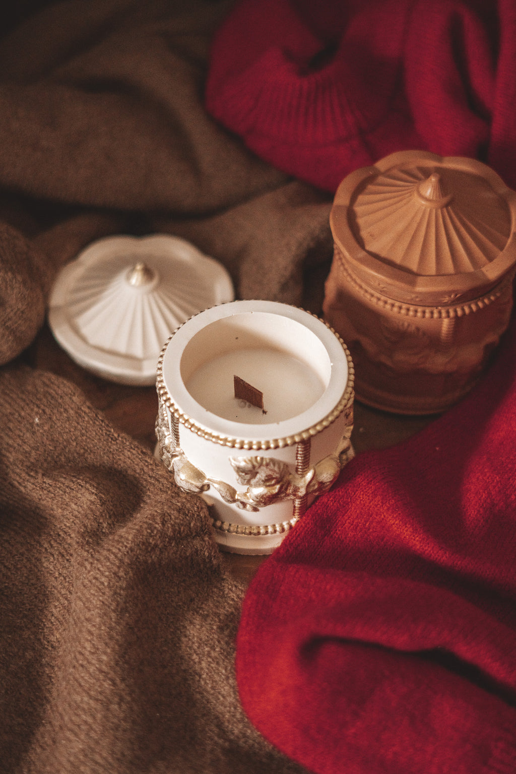 TALL CAROUSEL (CANDLE)