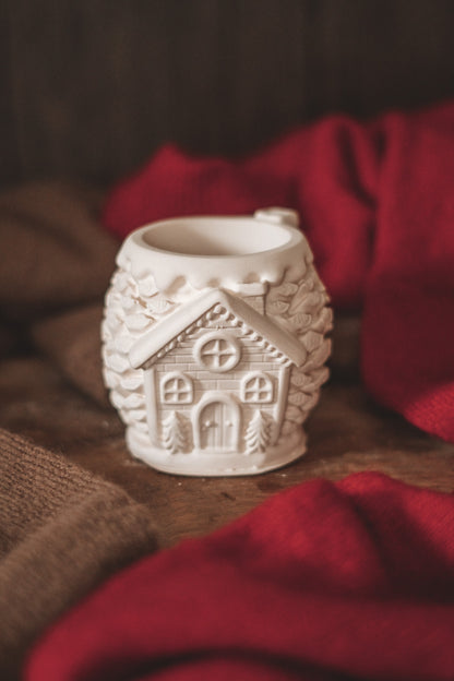 CHRISTMAS CABIN (CERAMIC)