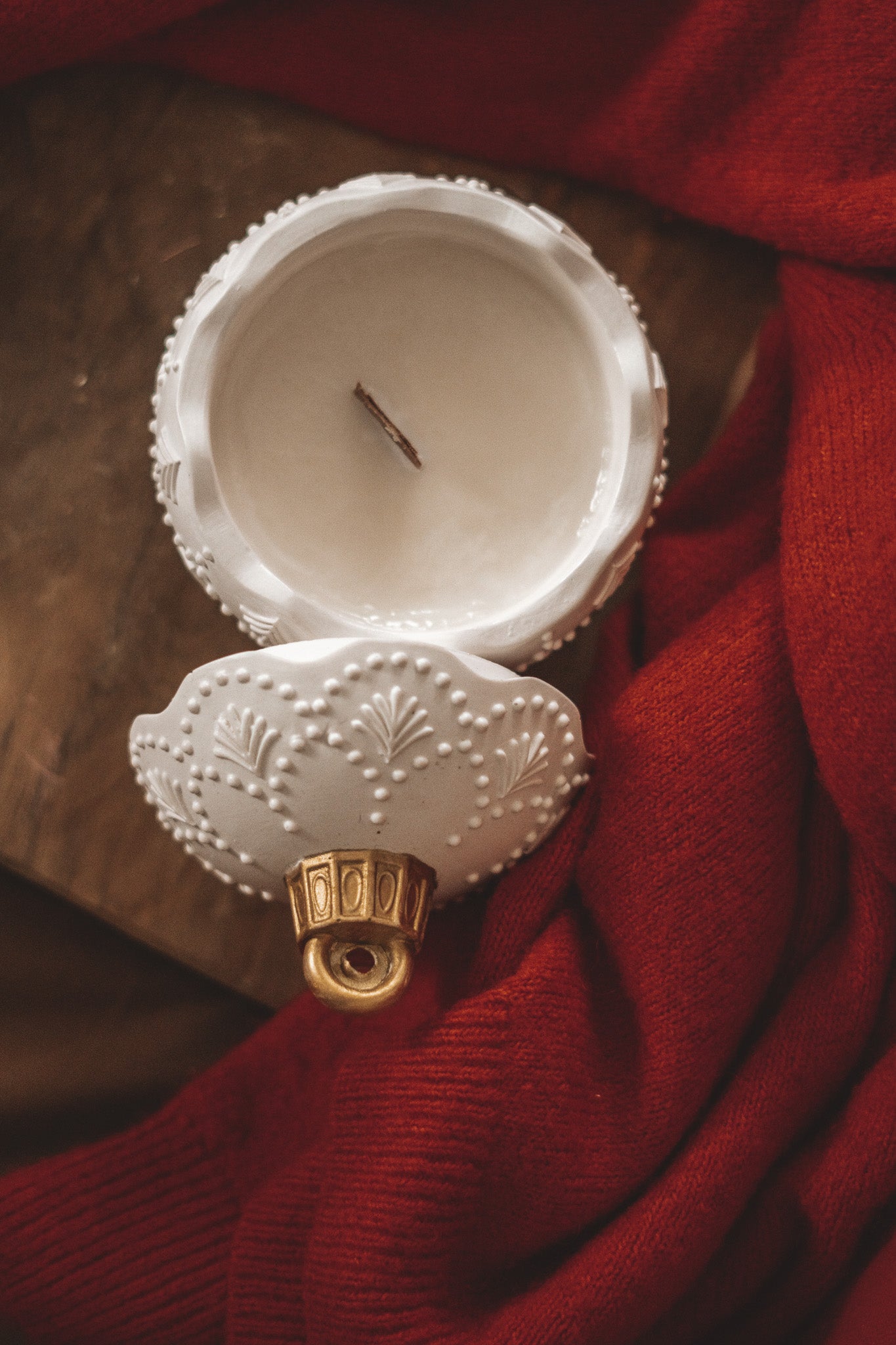 LARGE CHRISTMAS BAUBLE (CANDLE)