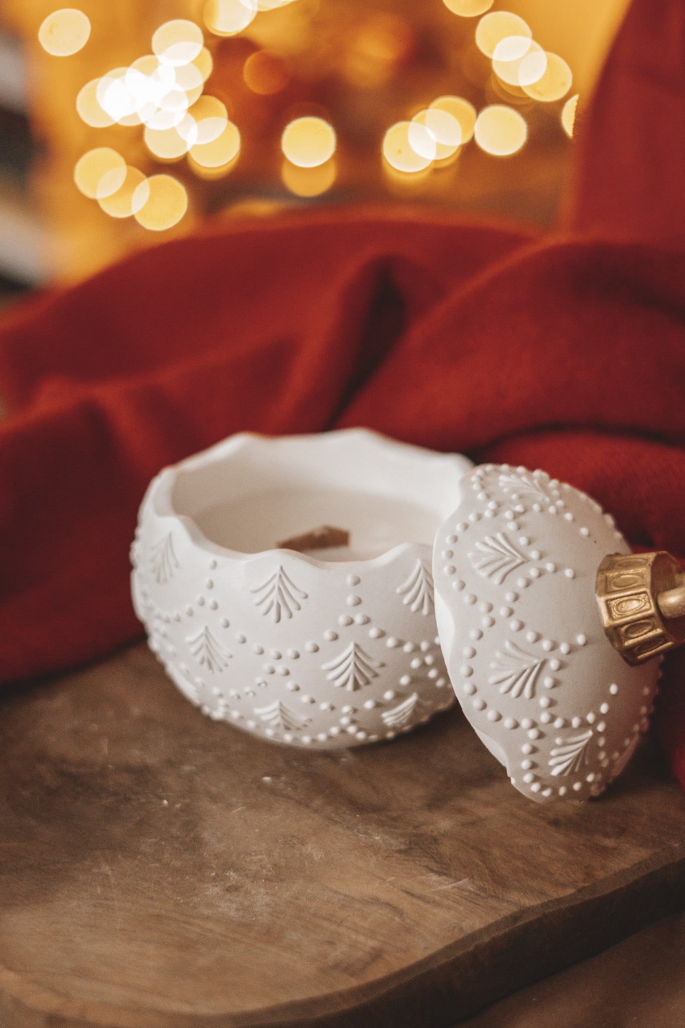 LARGE CHRISTMAS BAUBLE (CANDLE)