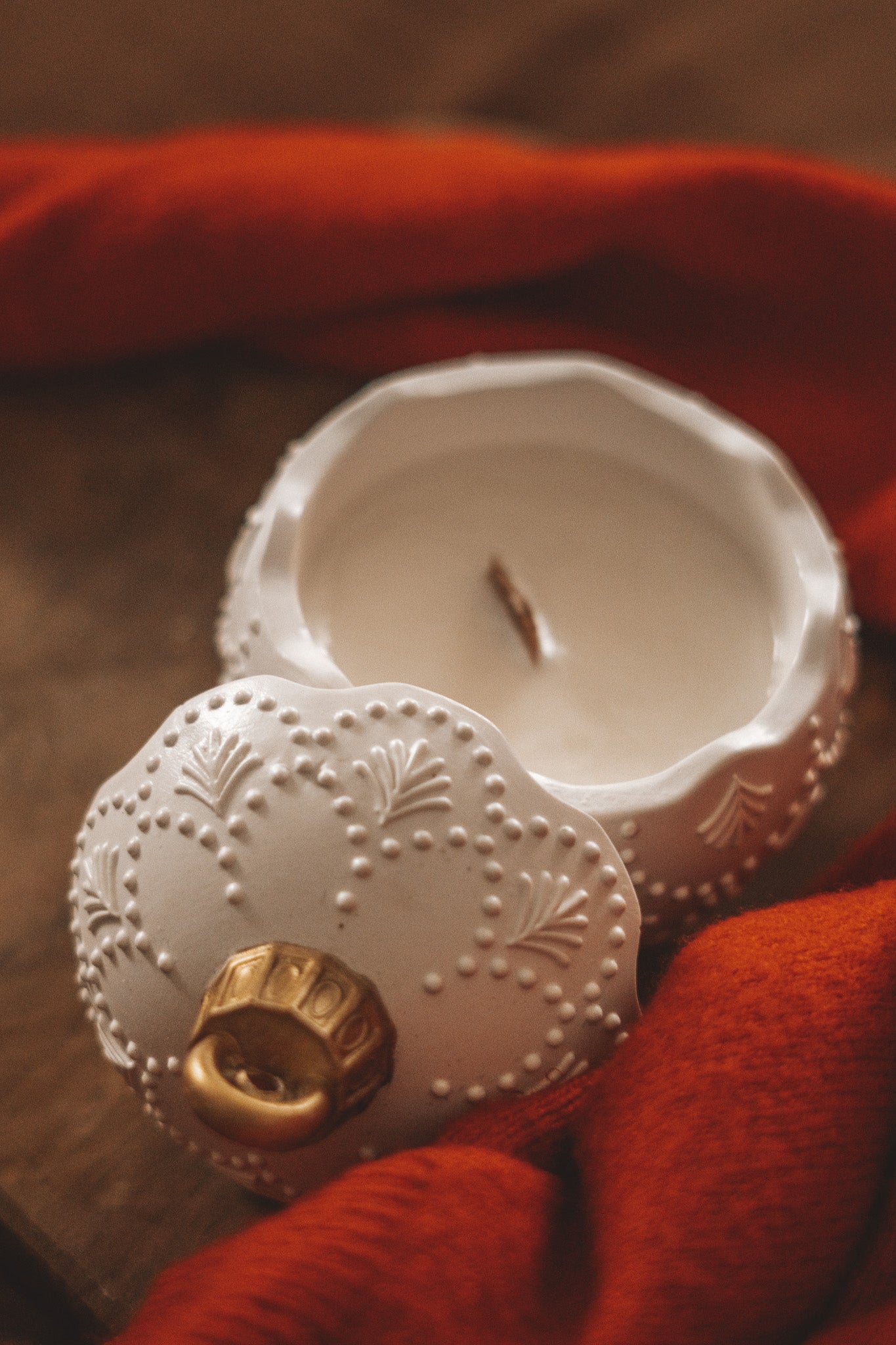 LARGE CHRISTMAS BAUBLE (CANDLE)