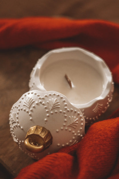 LARGE CHRISTMAS BAUBLE (CANDLE)