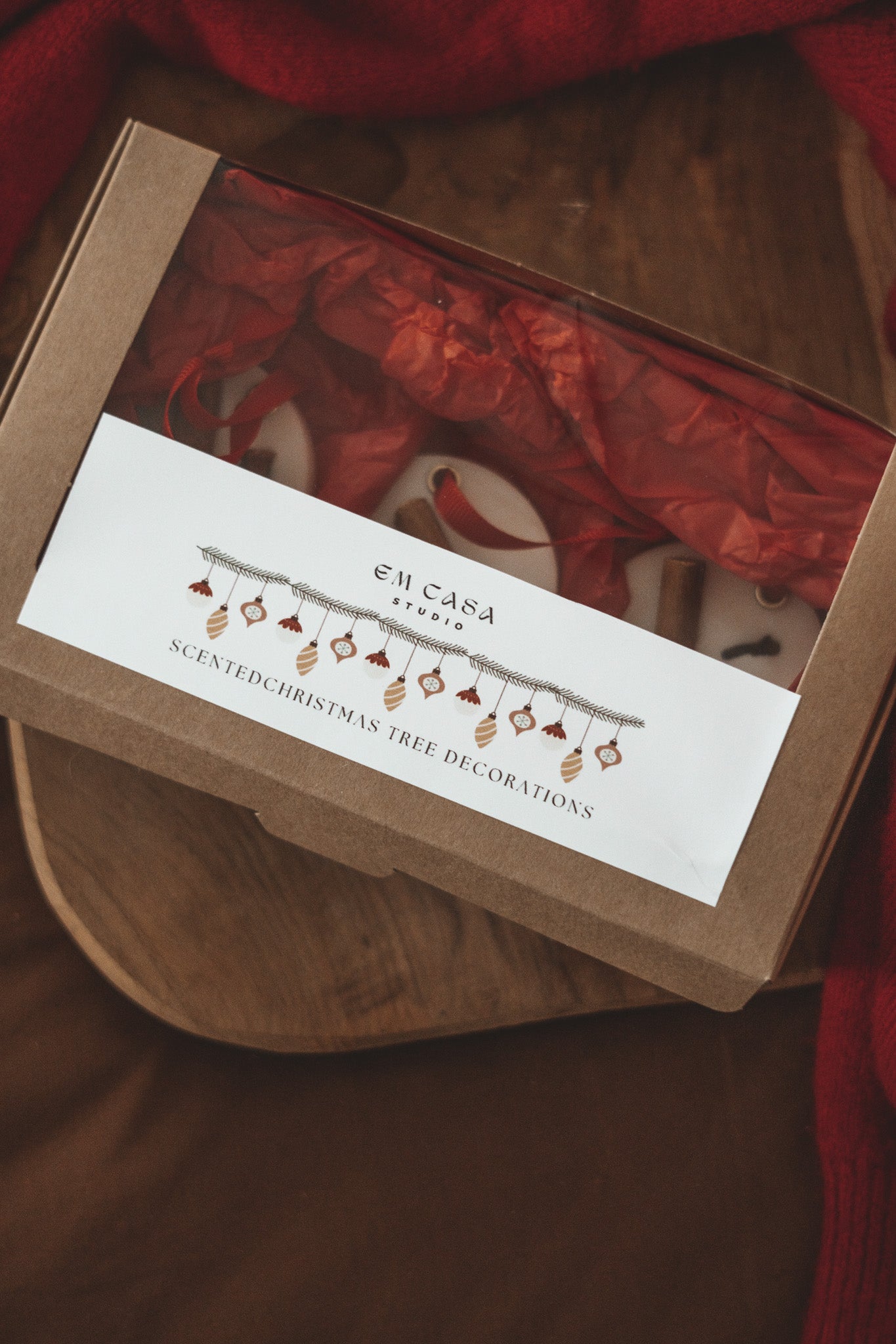 SCENTED CHRISTMAS TREE DECORATIONS