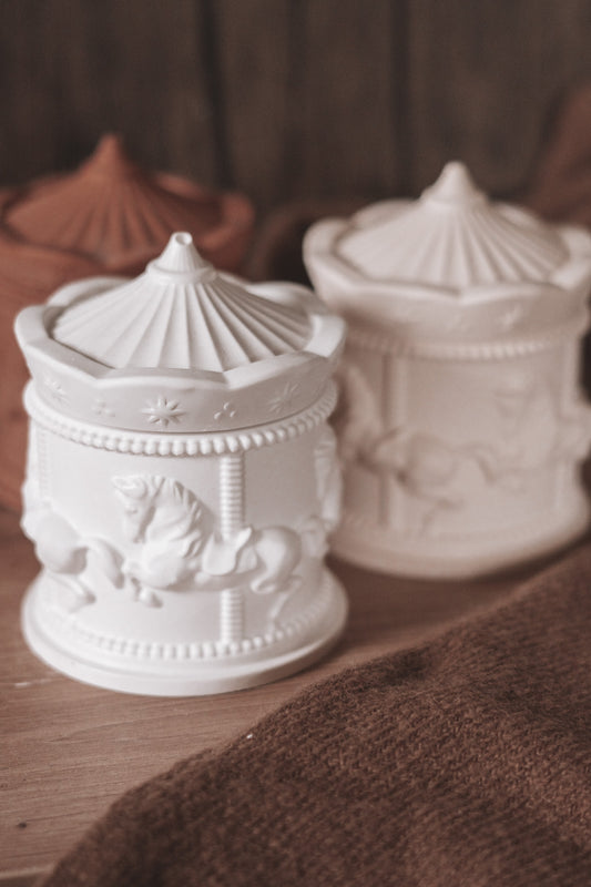 CARROSSEL ALTO EM CERÂMICA