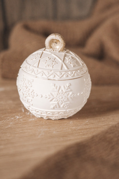 BOLA DE NATAL EM BEGE