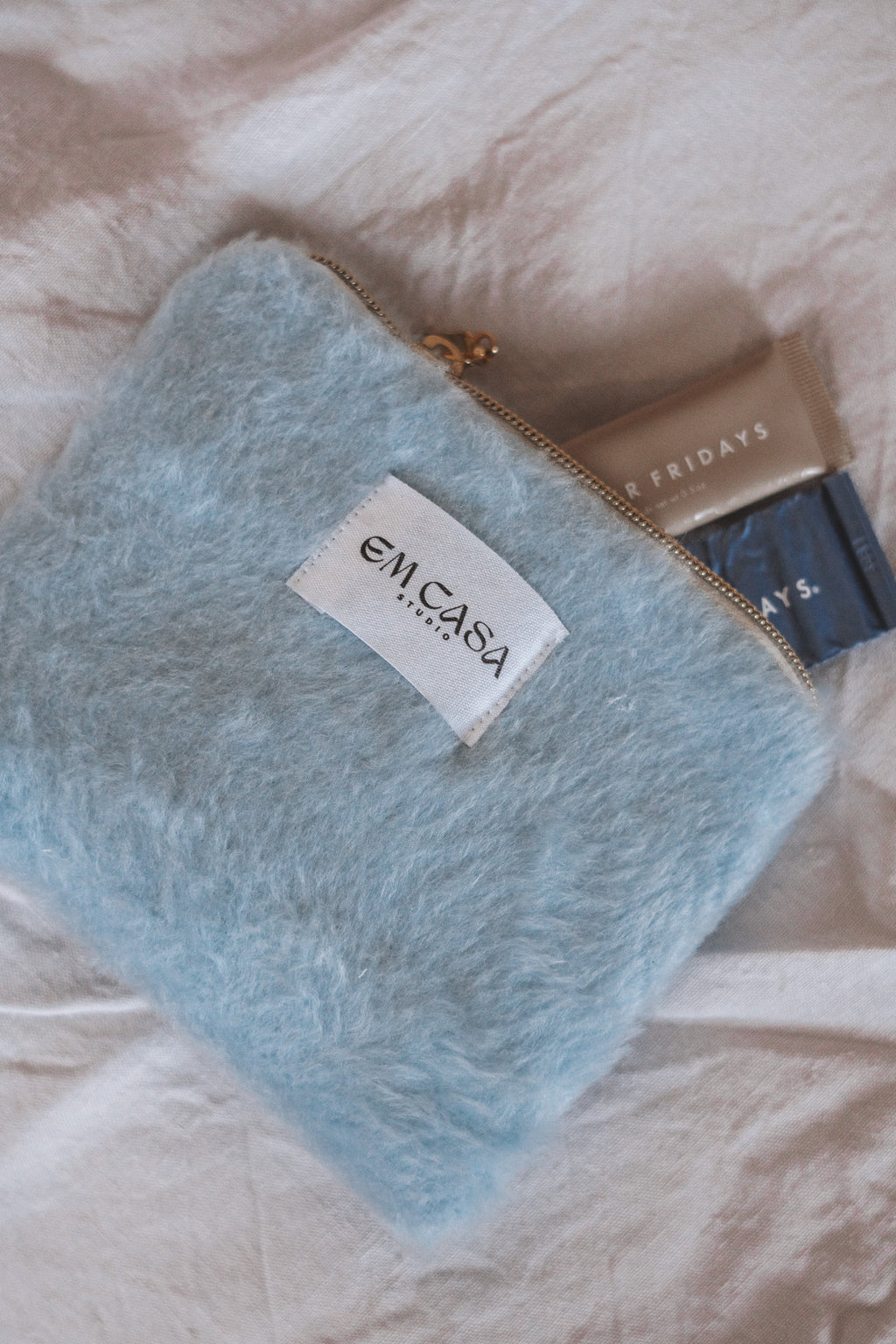 MINI SOFT WOOL NECESSAIRE
