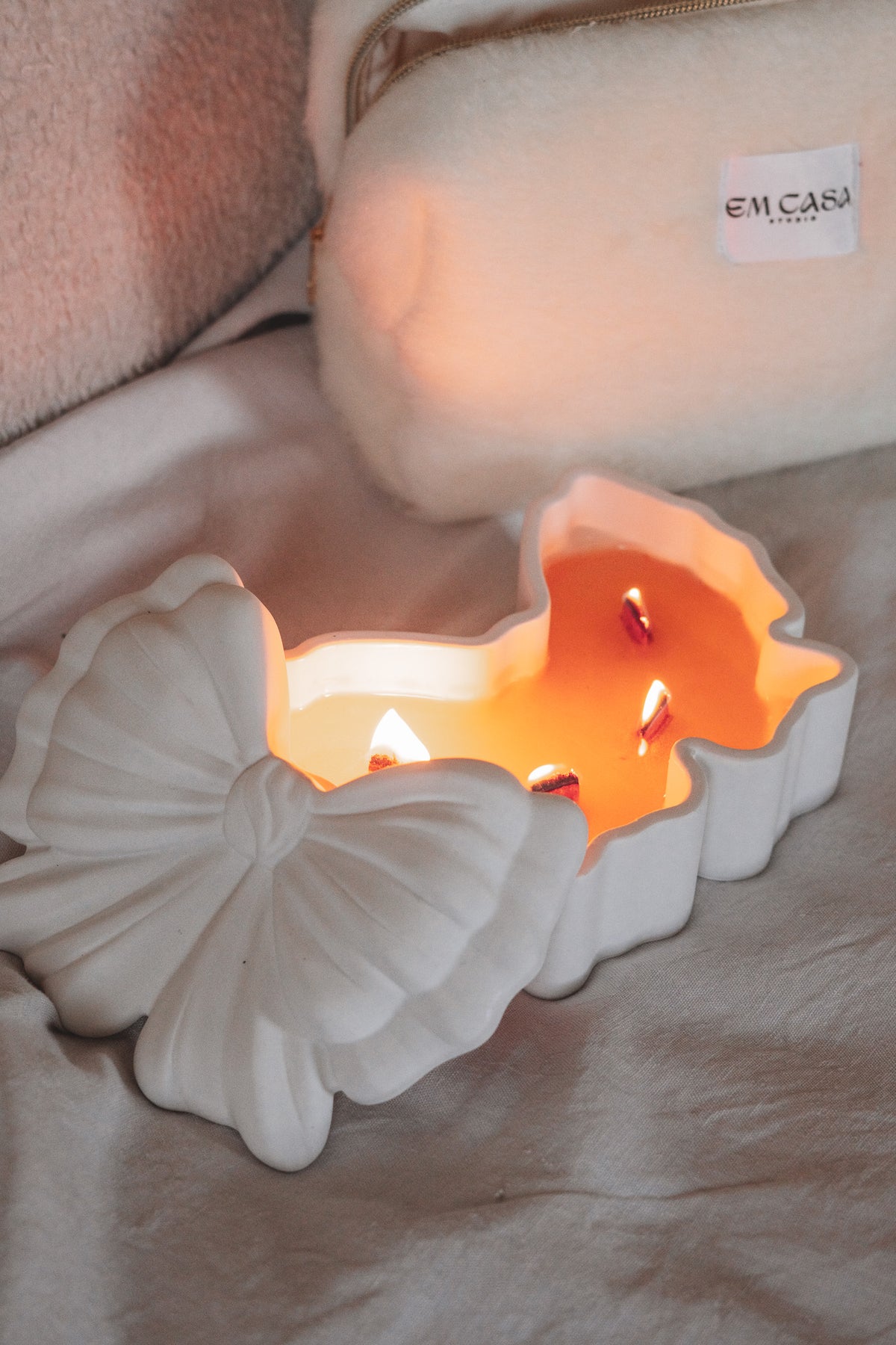 BOW CANDLE