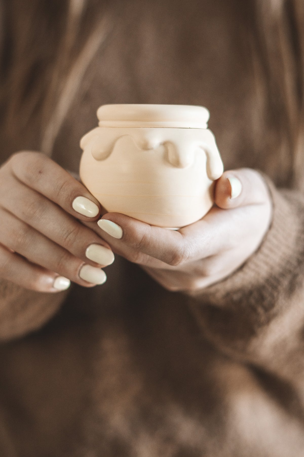 HONEY POT CANDLE