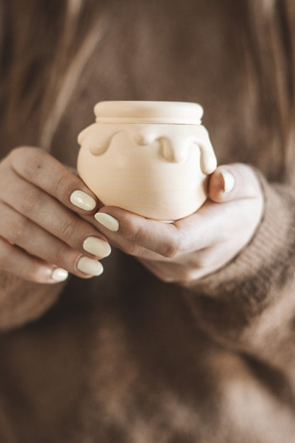 HONEY POT CANDLE