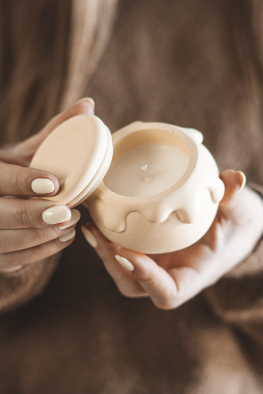 HONEY POT CANDLE
