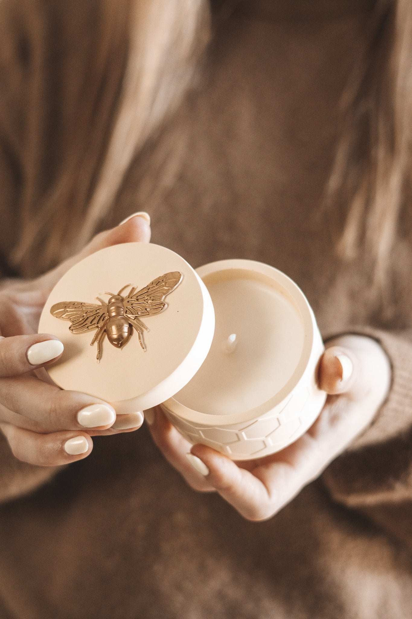 BEE POT CANDLE