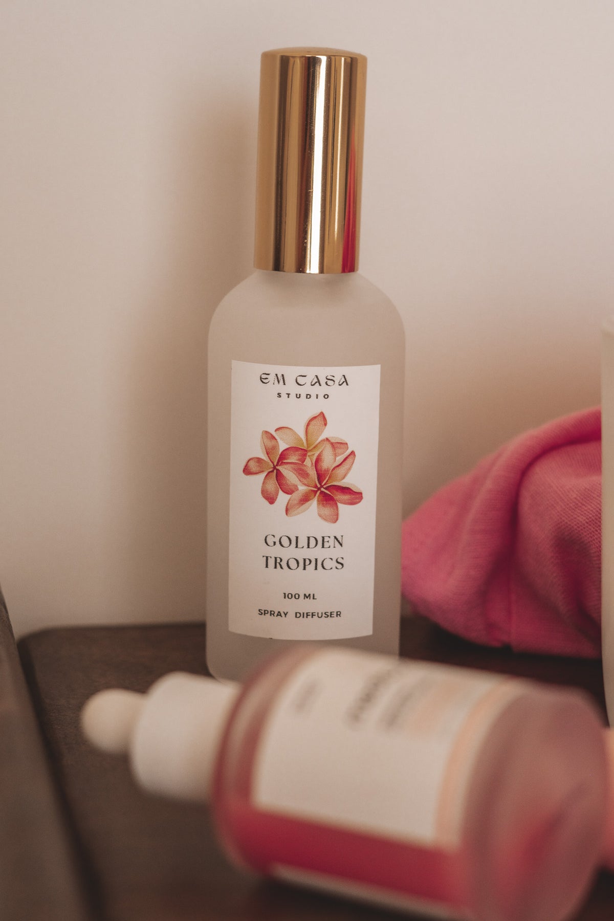 GOLDEN TROPICS SPRAY DIFFUSER