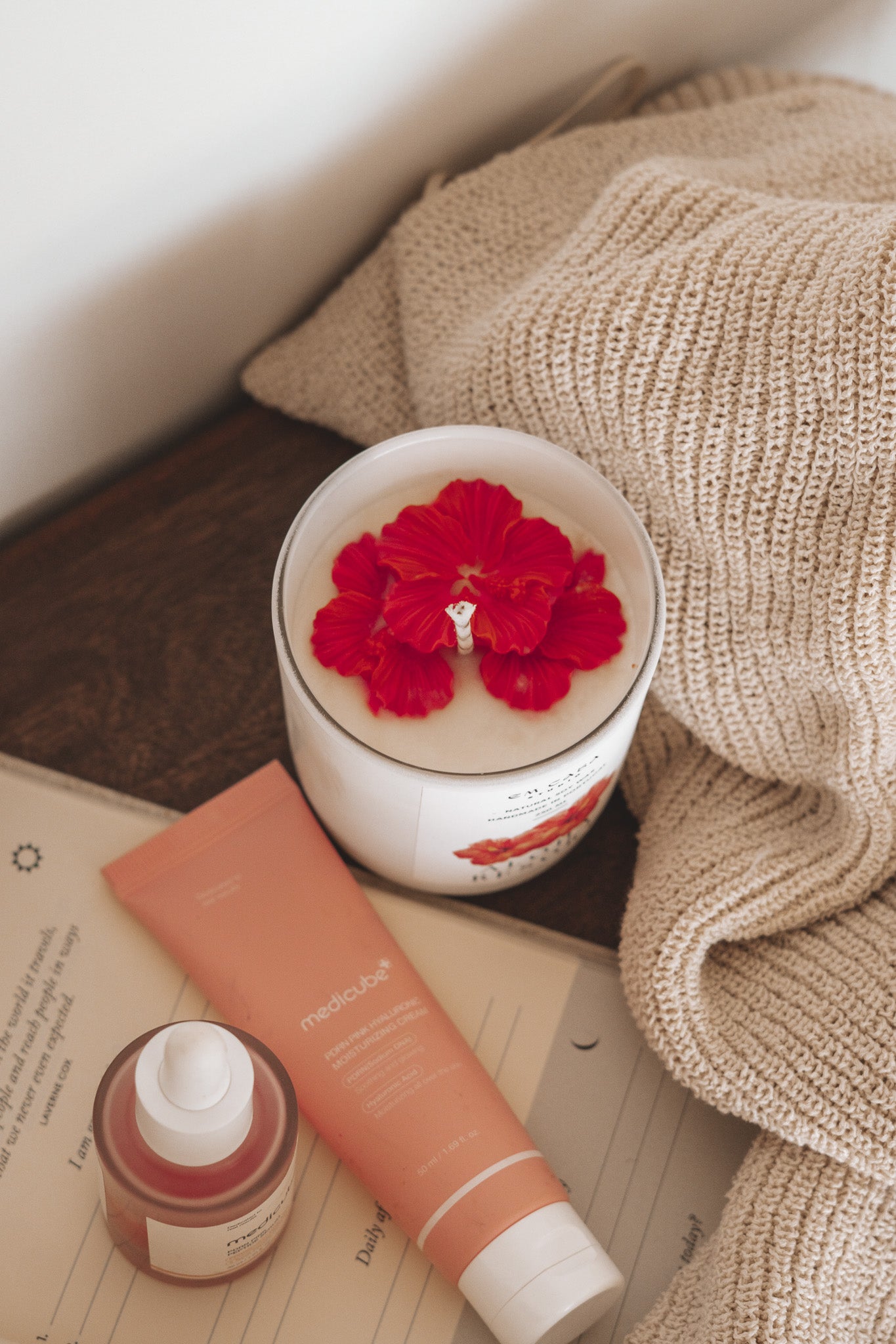 ALOHA RESORT CANDLE