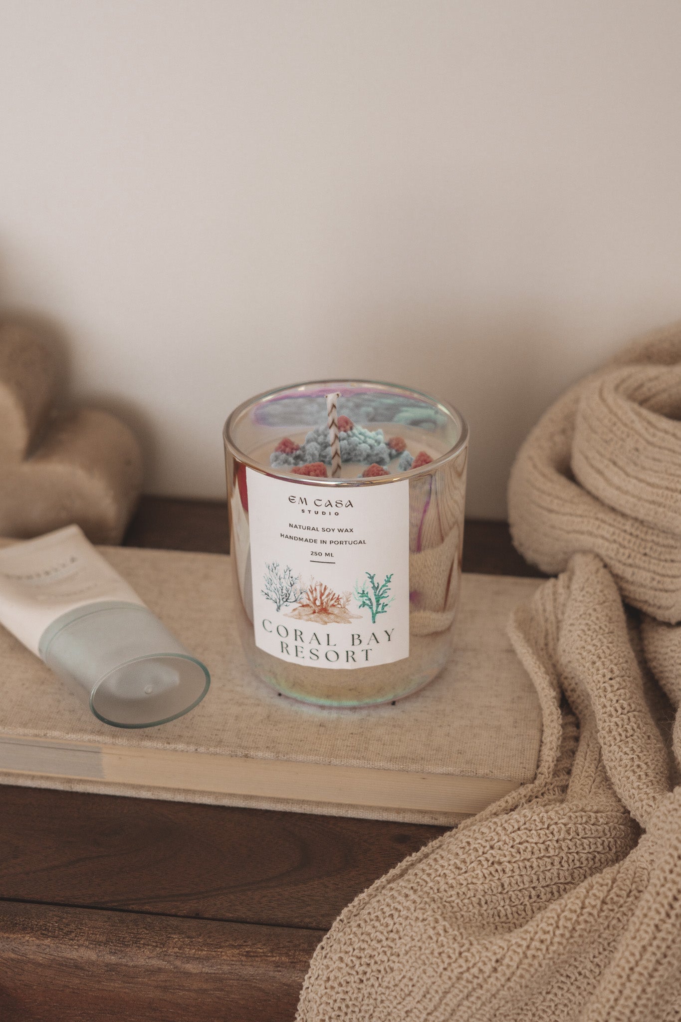 CORAL BAY RESORT CANDLE