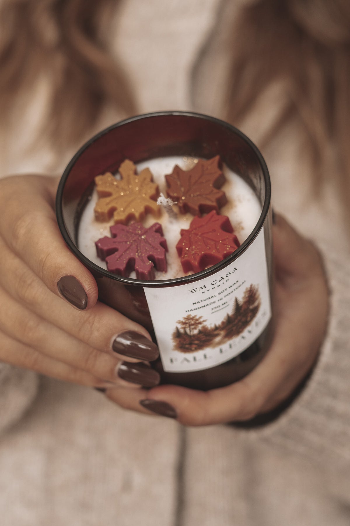 FALL LEAVES CANDLE