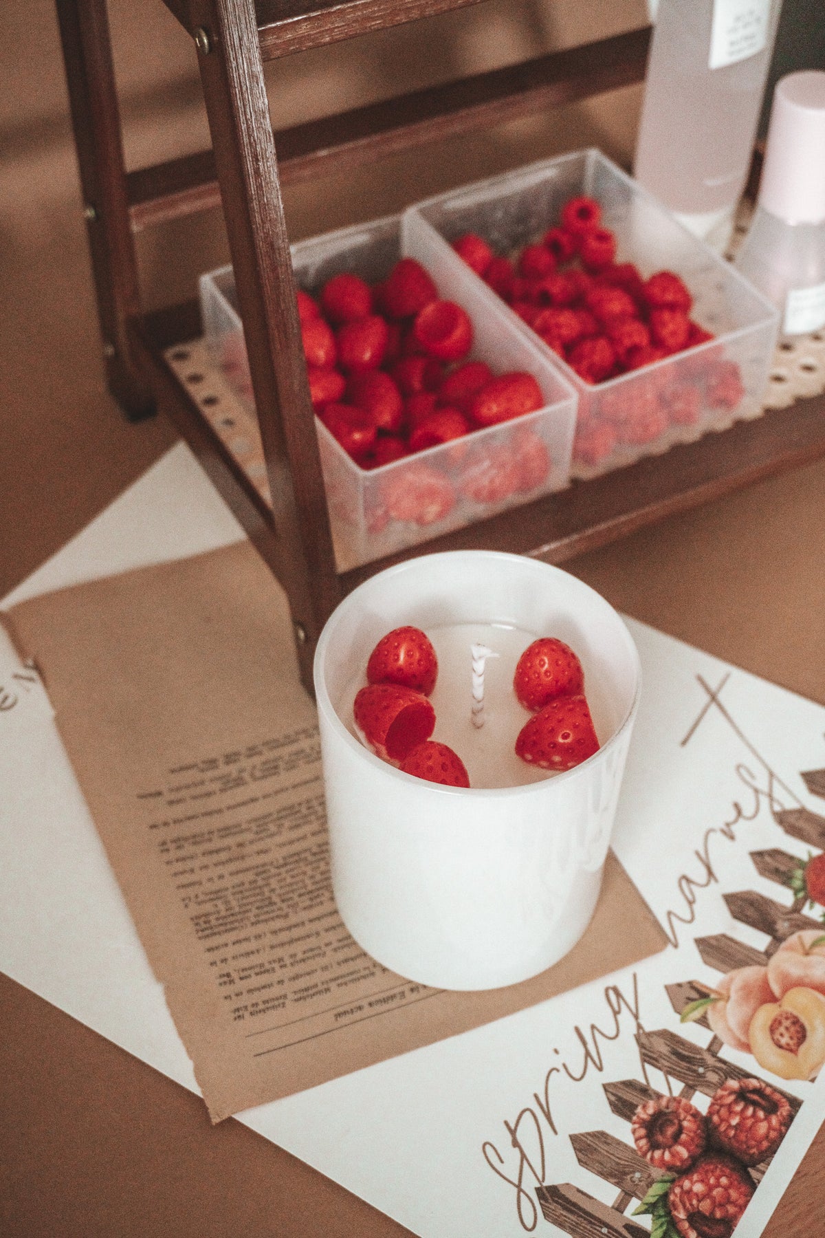 STRAWBERRY CAKE CANDLE