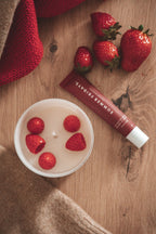 STRAWBERRY CAKE CANDLE