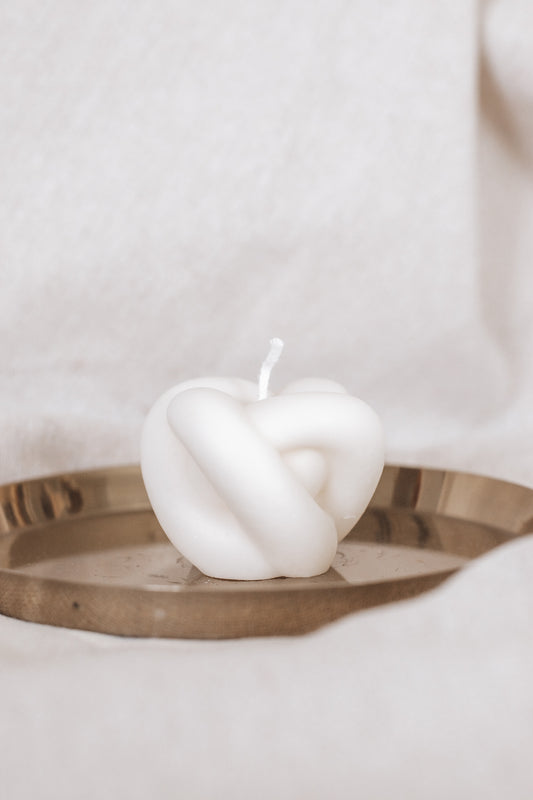 KNOT CANDLE